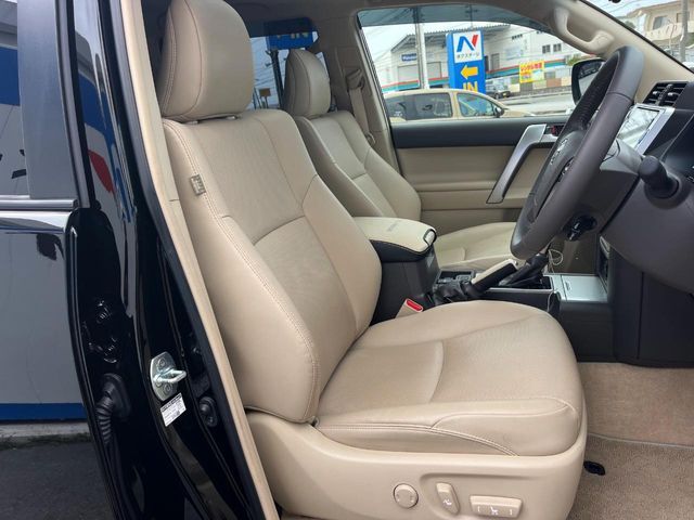 LANDCRUISER PRADO