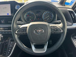 VOXY HYBRID