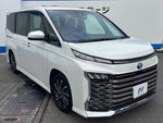 VOXY HYBRID