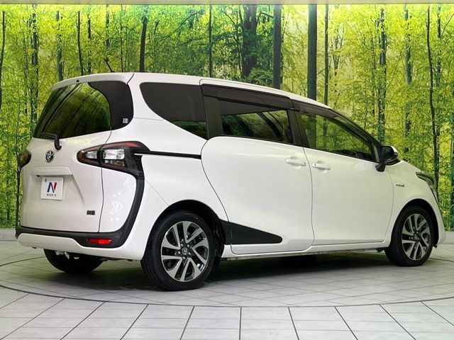 SIENTA HYBRID