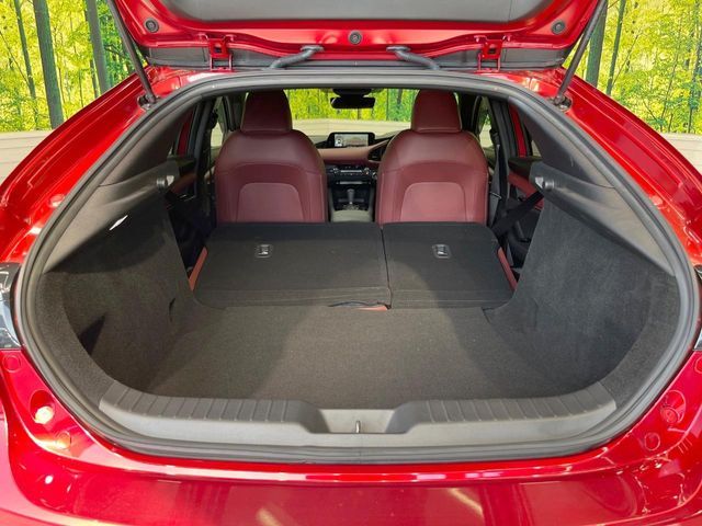 MAZDA3 FASTBACK