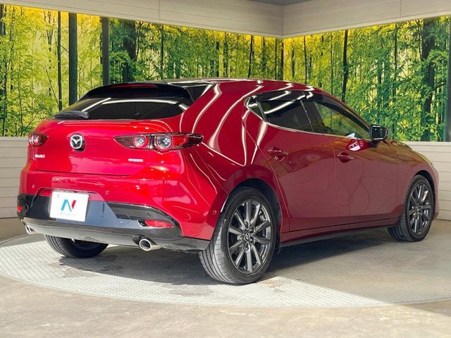 MAZDA3 FASTBACK