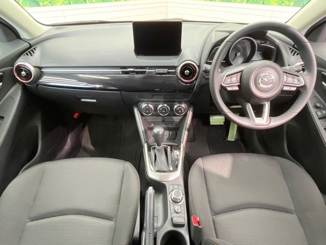 MAZDA2