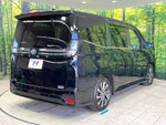 VOXY HYBRID