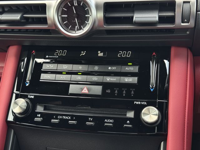 LEXUS IS300