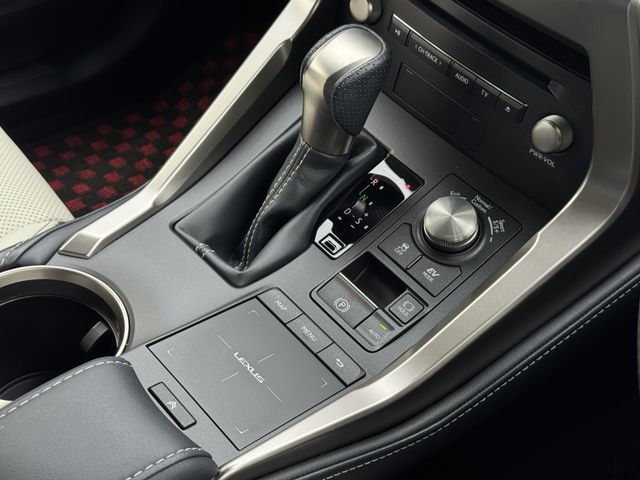 LEXUS NX300h