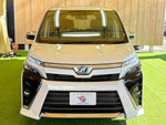 VOXY HYBRID