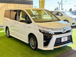 VOXY HYBRID