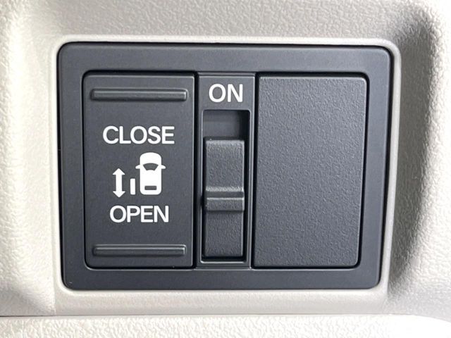 N BOX