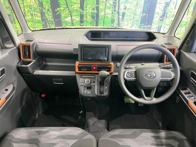 TANTO FAN CROSS 4WD