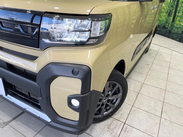 TANTO FAN CROSS 4WD