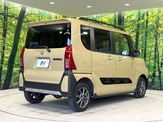 TANTO FAN CROSS 4WD