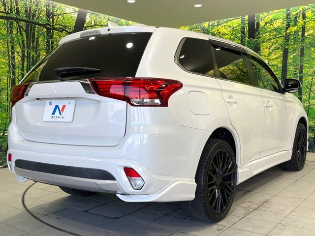OUTLANDER PHEV
