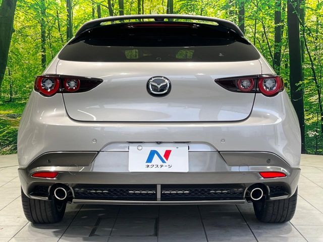 MAZDA3 FASTBACK