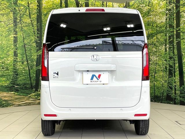 N BOX