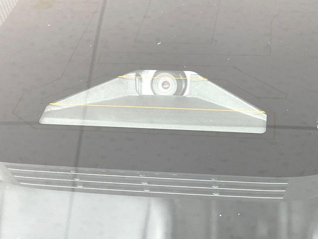VOXY HYBRID