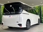 VOXY HYBRID