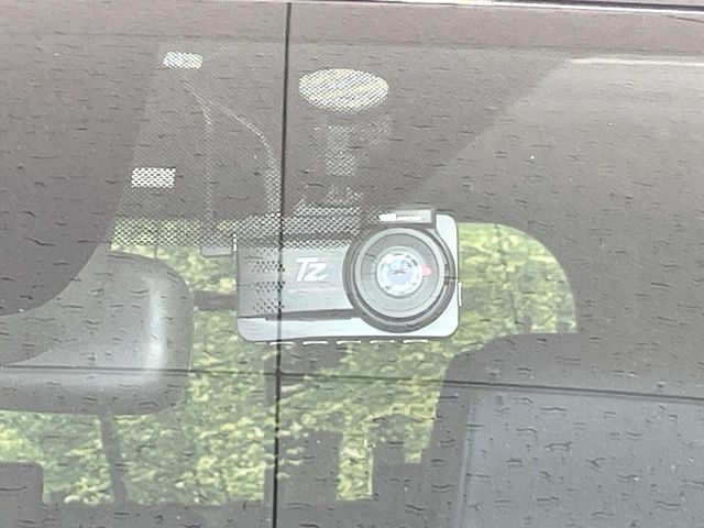 VOXY HYBRID