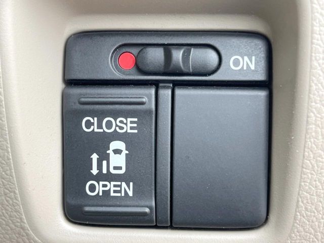 N BOX