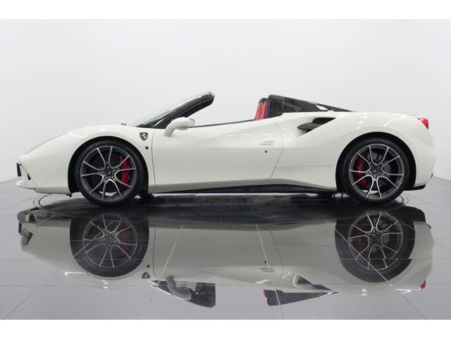 FERRARI 488SPIDER