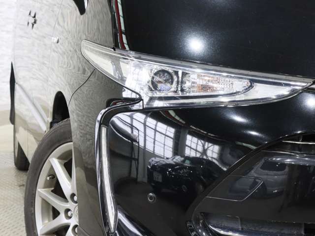 ESTIMA HYBRID 4WD