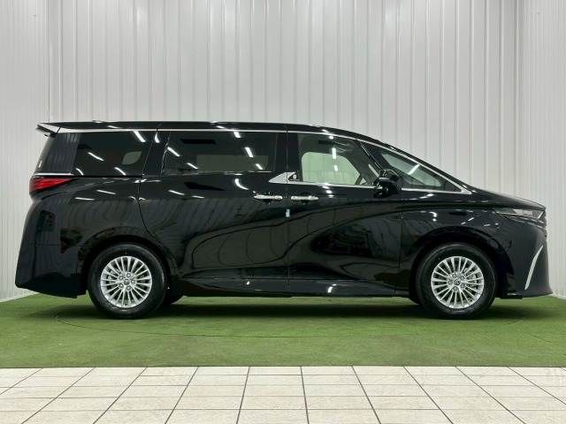 ALPHARD hybrid