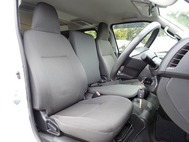 HIACE van 1.2t 2WD