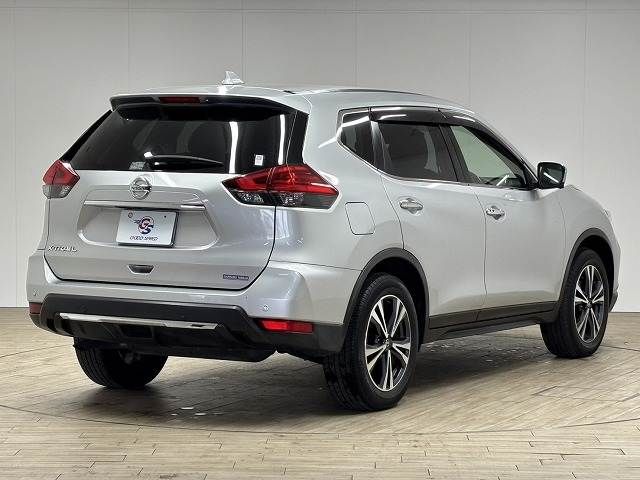 X-TRAIL 4WD