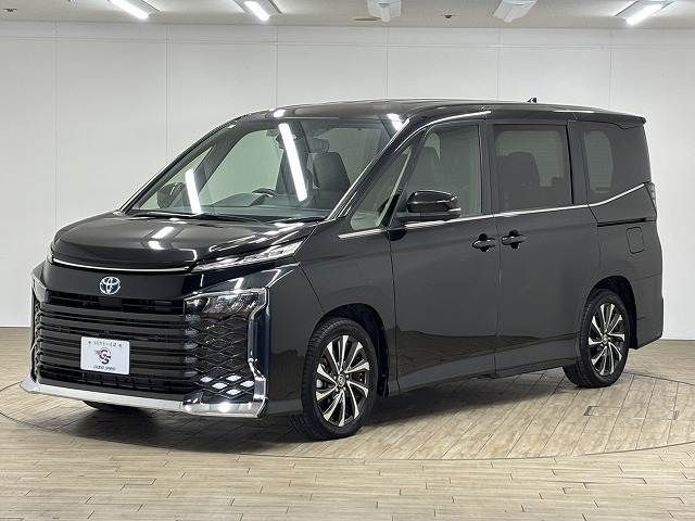 VOXY HYBRID