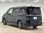 VOXY HYBRID