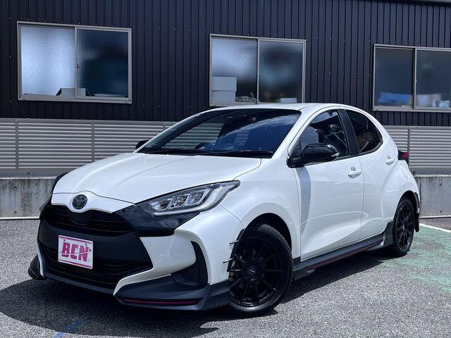 YARIS HYBRID
