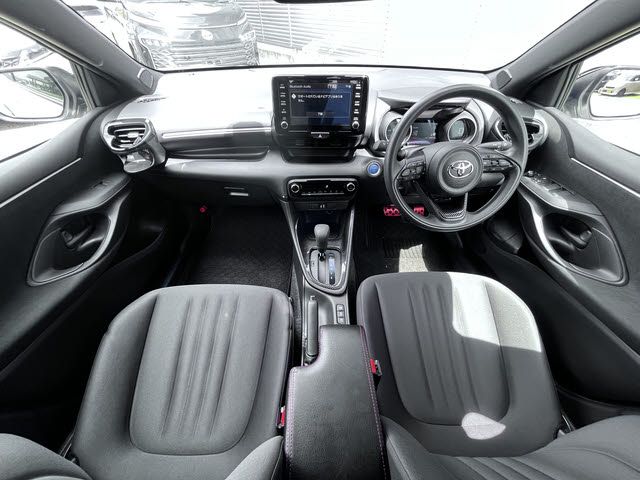 YARIS HYBRID