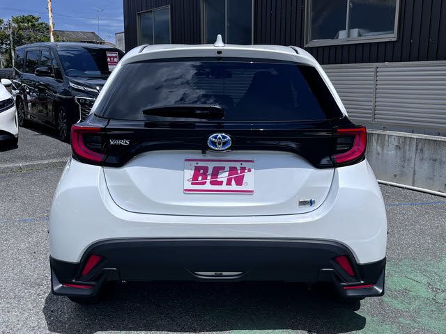 YARIS HYBRID