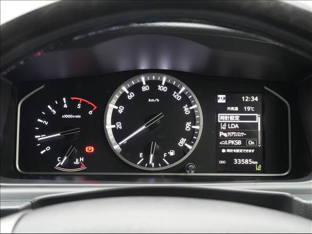 HIACE COMMUTER