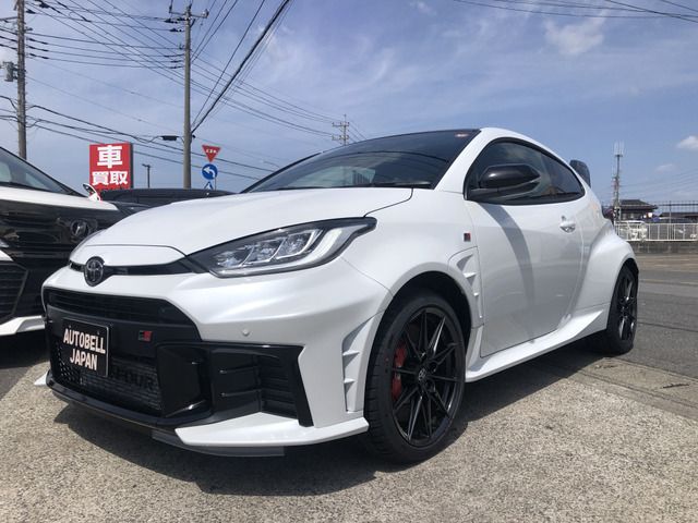GR YARIS