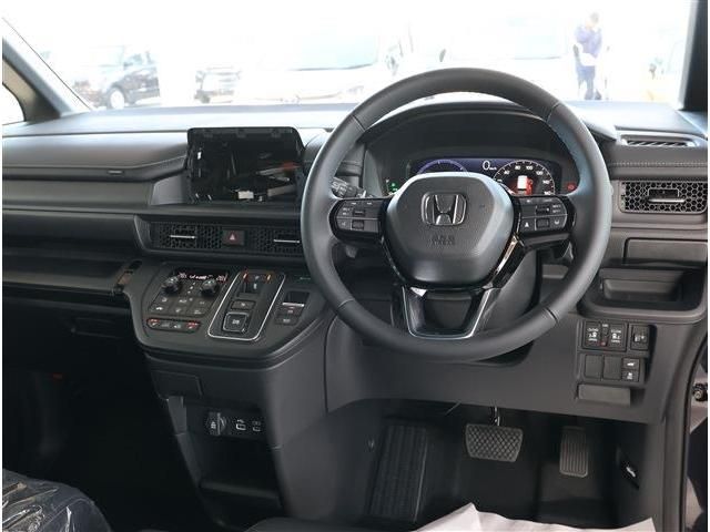 STEPWAGON e:HEV SPADA