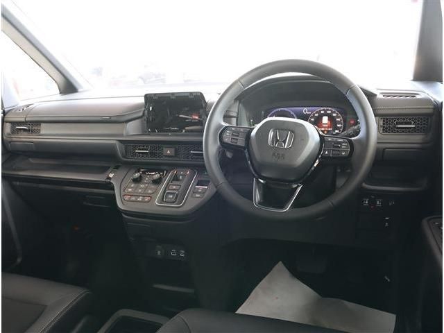 STEPWAGON e:HEV SPADA