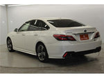 CROWN sedan hybrid