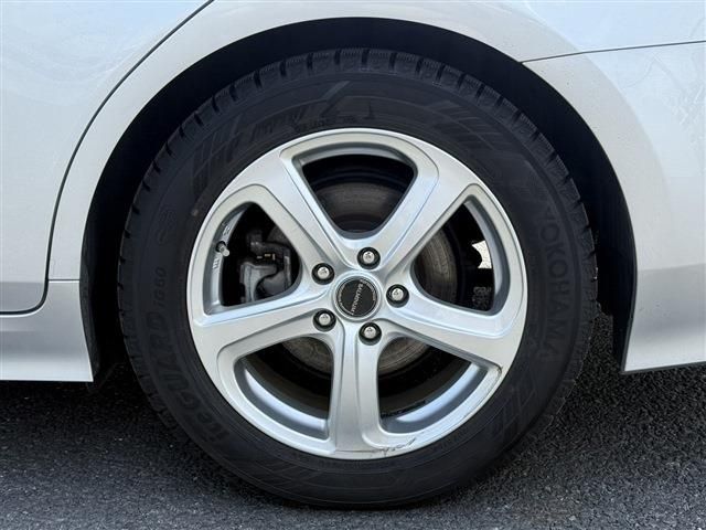 CROWN sedan hybrid 4WD