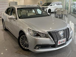 CROWN sedan hybrid