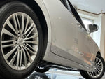 CROWN sedan hybrid