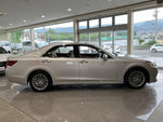 CROWN sedan hybrid