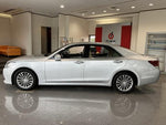 CROWN sedan hybrid
