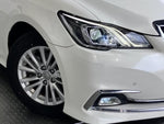 CROWN sedan hybrid