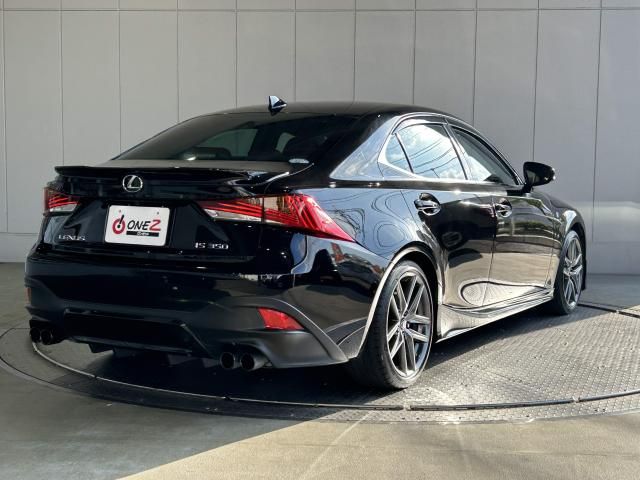 LEXUS IS350