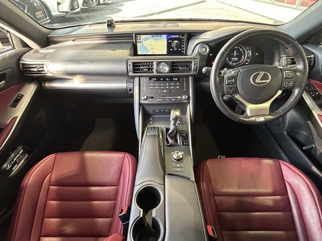 LEXUS IS350