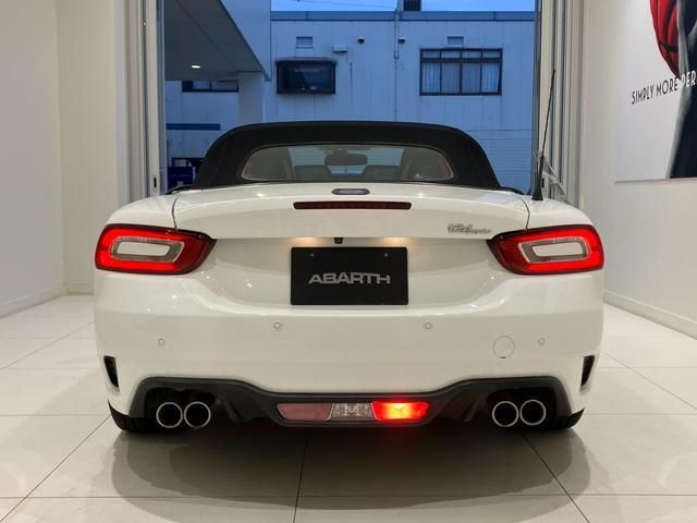ABARTH 124 SPIDER