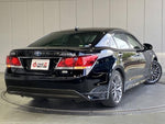 CROWN sedan hybrid