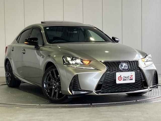LEXUS IS300h