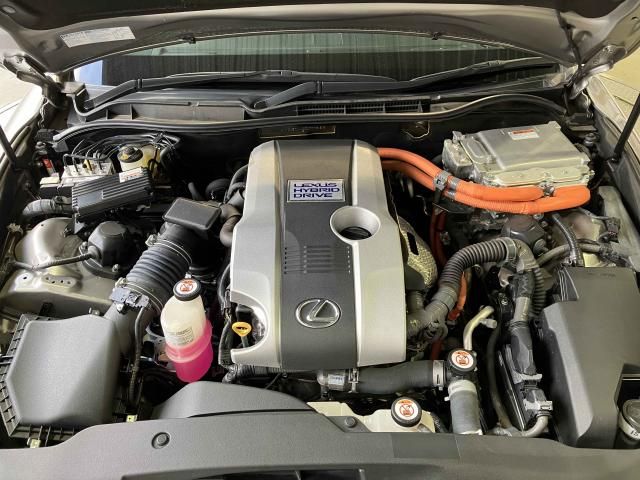 LEXUS IS300h